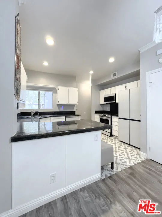 227 Via Colinas, Thousand Oaks, California 91362 home-pic-5